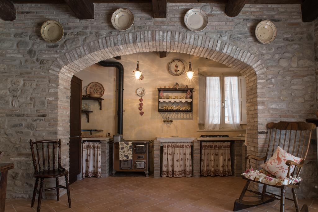 Bed and Breakfast Il Poggianino à Poggio Berni Extérieur photo
