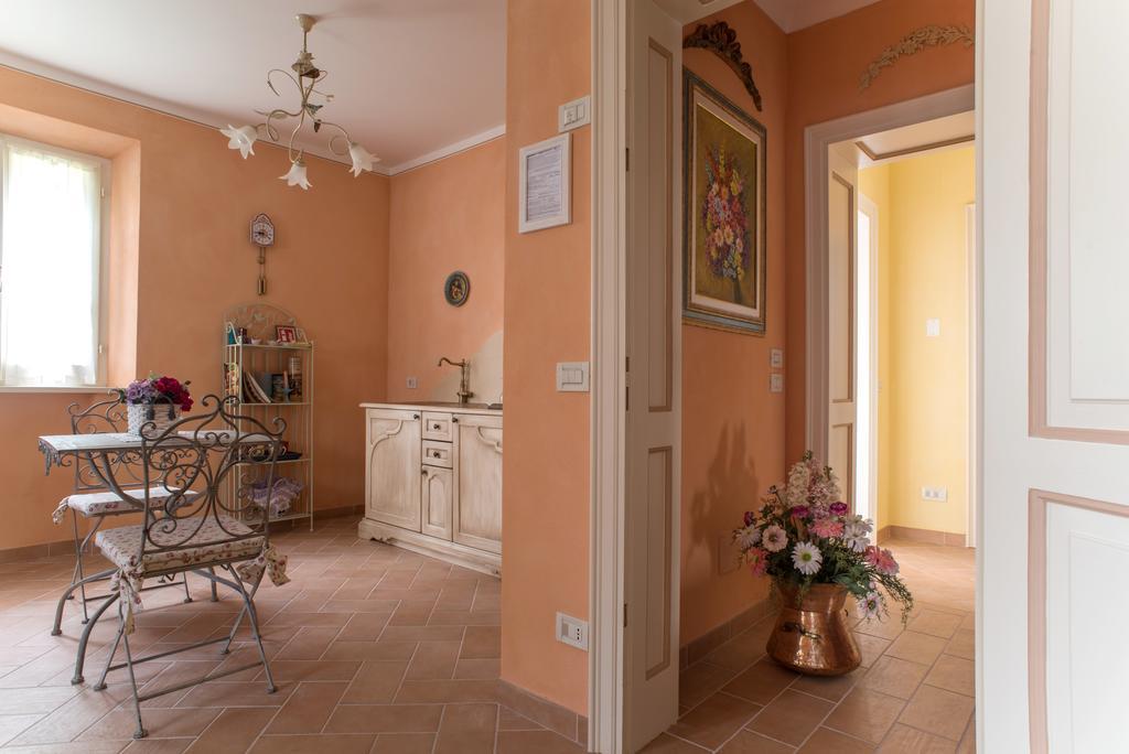 Bed and Breakfast Il Poggianino à Poggio Berni Extérieur photo