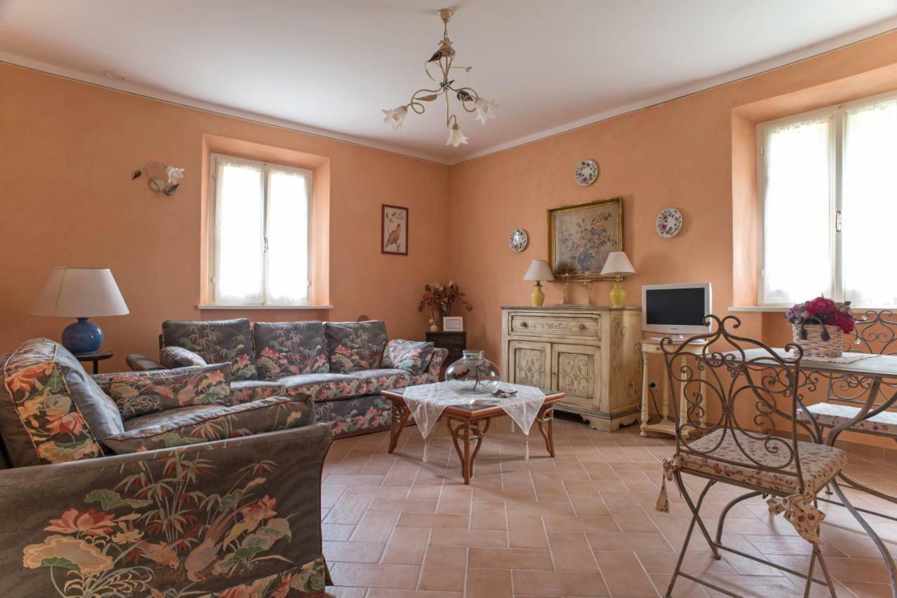 Bed and Breakfast Il Poggianino à Poggio Berni Extérieur photo